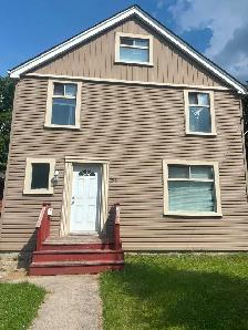 McMaster Students Room Rental-All inclusive, Spicious and Bright