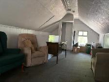 McMaster Students Room Rental-All inclusive, Spicious and Bright - Photo 13