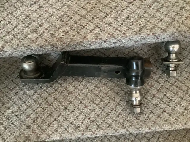 trailer receiver with 2 in ball