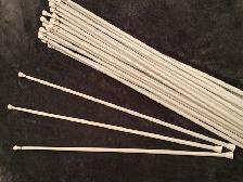 20BATONS BLANCS À RIDEAU À PRESSION 2x4 PIEDS LONGS $5.00 CHACUN - Photo 2