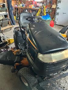 Poulan Pro Lawnmower - Photo 3