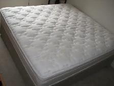 2 KING Size Mattresses for Sale — Serta & Sears - Photo 3