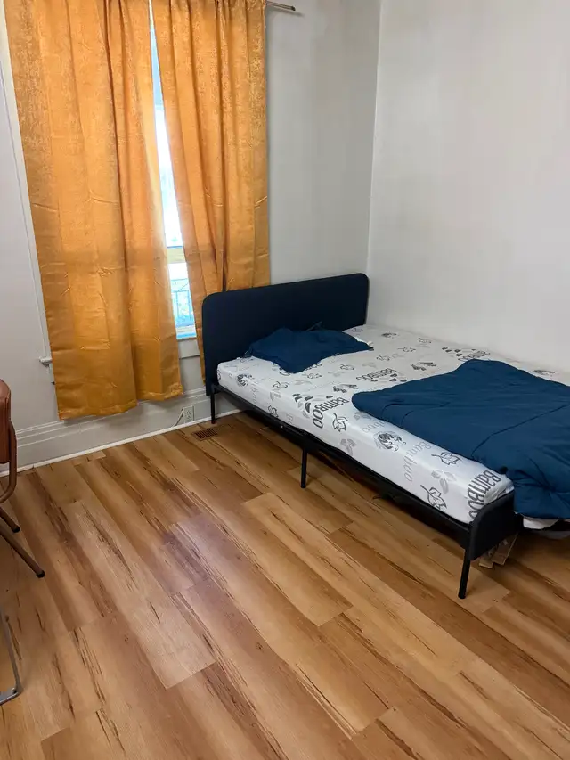 Private Furnished Room for Rent, steps to Subway