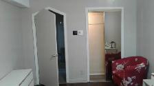 PRIVATE ROOM / CHAMBRE MEUBLÉ TOUS INCLUS  NEAR METRO PLAMONDON - Photo 2