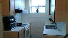 PRIVATE ROOM / CHAMBRE MEUBLÉ TOUS INCLUS  NEAR METRO PLAMONDON - Photo 5