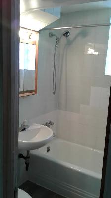 PRIVATE ROOM / CHAMBRE MEUBLÉ TOUS INCLUS  NEAR METRO PLAMONDON - Photo 7