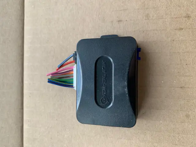 IdataLink ADS-TB (16) universal data immobilizer bypass module.