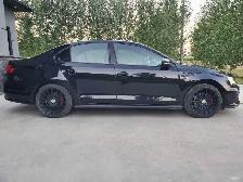 2017 Vollswagen Jetta GLI - Photo 2