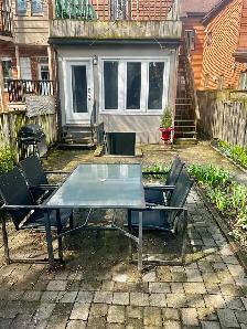 1 Bedroom Victorian house big backyard and walk- - Photo 3