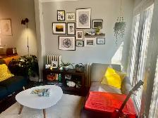 1 Bedroom Victorian house big backyard and walk- - Photo 6