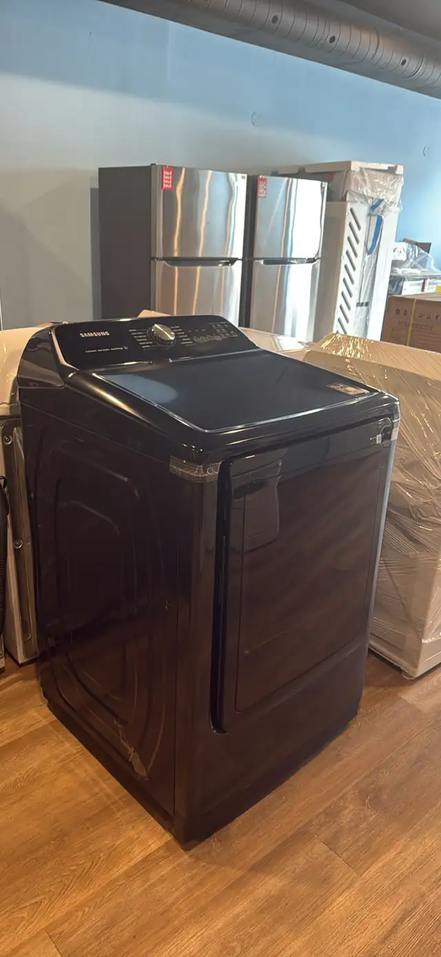 Samsung "27" Black Stainless Steel Front Load Dryer