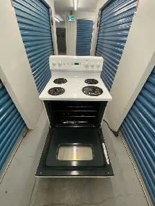 GE WHITE ELECTRIC STOVE - Photo 4