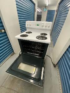 GE WHITE ELECTRIC STOVE - Photo 9