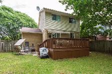Detached House in Belleville for Lease - Photo 2
