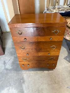 Free delivery used antique Vintage wooden dresser - Photo 10