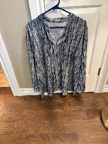 7 ladies tops -One low  bundle price! XL/XXL - Photo 2