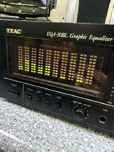 Teac EQA-30BL Equlizer - Photo 2