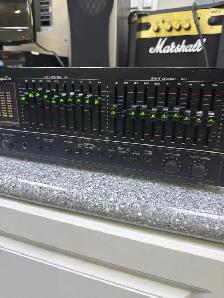 Teac EQA-30BL Equlizer - Photo 3