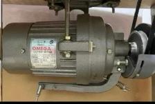 PFAFF Industrial Sewing Machine - Photo 2
