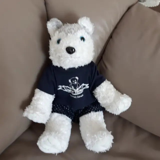 CHIEN BLANC BALTAYAR HUSKY 17'HAU HABIT BLEU-MARIN BLANC: $20.00
