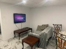 très grande chambre, double au sous-sol d’une maison - Photo 5