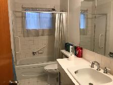 Brentwood c-train university Mall close downtown one bedroom - Photo 4