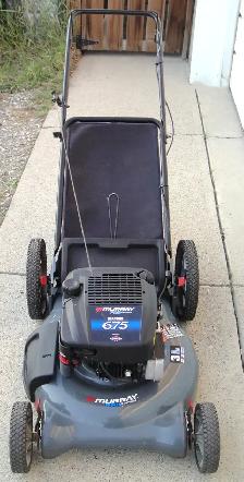 MURRAY PRO REAR BAG GAS LAWN MOWER - Photo 3