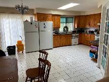 Big single house, big rooms. Near CU Near O-train - Photo 3
