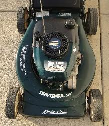 CRAFTSMAN REAR BAG GAS LAWNMOWER - Photo 4