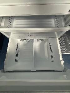 LG "33" White French Door Refrigerator - Photo 7