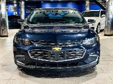 2018 Chevrolet Malibu - Photo 2