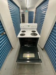 GE WHITE ELECTRIC STOVE - Photo 10