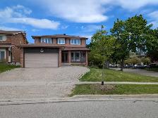 Bayview & Hyw7: 2Bed_2Bath_Seperate Entrance_Laundry_Storage