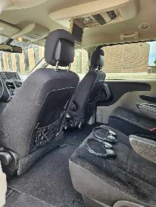 2019 Dodge Grand Caravan SXT Stow & Go 'DVD' 3.6L V6 - Photo 6