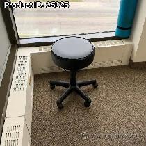 Black Leather Height Adjustable Spinner Stool