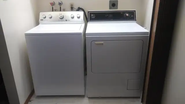 Maytag Centennial Commercial-Tech Washer & Heavy Duty Gas Dryer