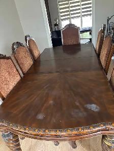 dining table and chairs - Photo 2