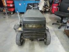 Lawn equipment - Photo 3