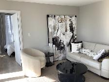 Modern and Spacious 2 Bedroom plus Den Condo Suite - Photo 5