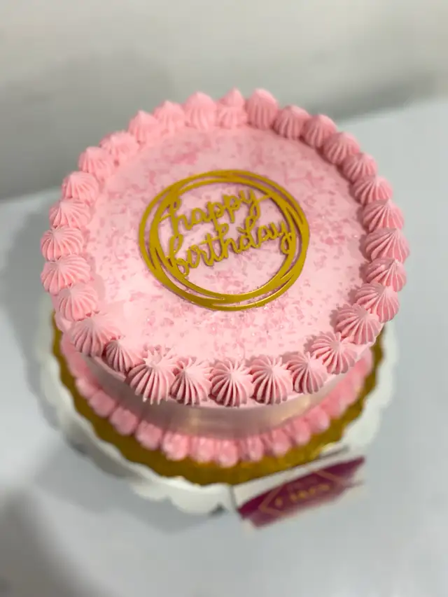 Milton Birthday Cake , Milton delivery cake 6-8 servings