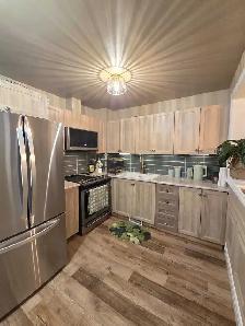 WEST EDMONTON 3 BED 2 BATH TOWNHOUSE w Huge YARD! - Photo 5