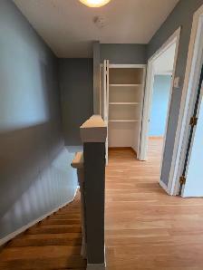 Bright 2-storey 2BR condo in Oliver | Heat, Water, Parking incl. - Photo 6