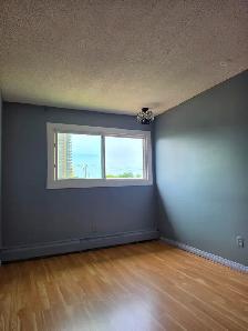 Bright 2-storey 2BR condo in Oliver | Heat, Water, Parking incl. - Photo 7
