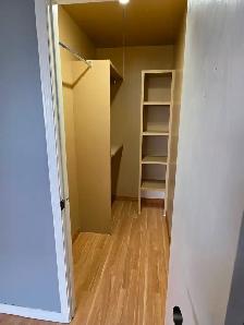 Bright 2-storey 2BR condo in Oliver | Heat, Water, Parking incl. - Photo 9