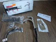 Brand New Delta Chrome Bathroom Faucet For Sale - Photo 2