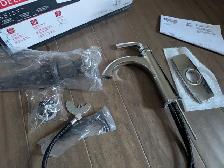 Brand New Delta Chrome Bathroom Faucet For Sale - Photo 7