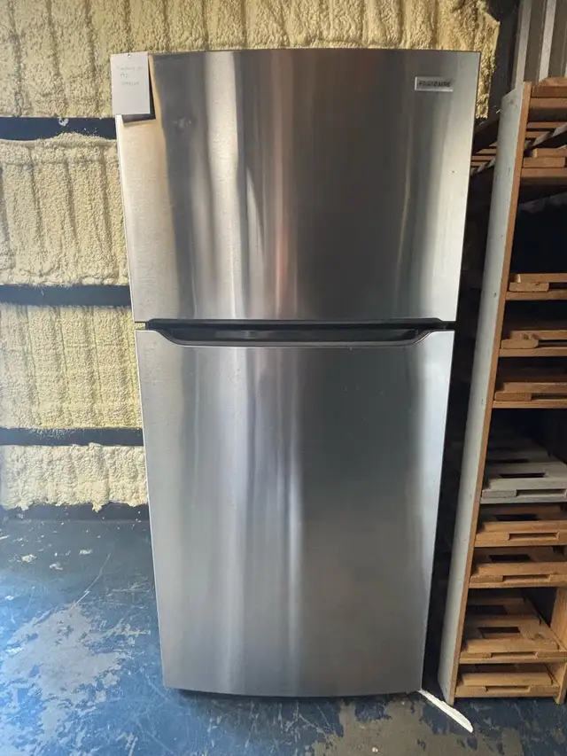 Frigidaire "30" Stainless Steel Top Freezer Refrigerator