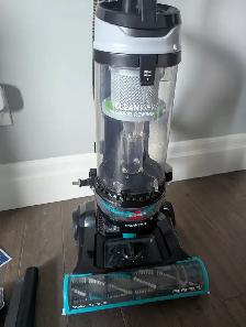 Bissell Cleanview Corded Vacuum Cleaner For Sale - Photo 7
