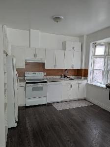 Large Victorian 2 bedroom - Photo 3