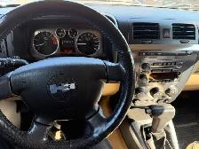 Selling my 2006 Hummer H3 4x4 with low 190,102kms on it - Photo 4
